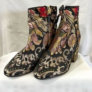 Sam Edelman Taye Black Multi Metallic Jacquard Ankle Boot, Black/Multi sz 6